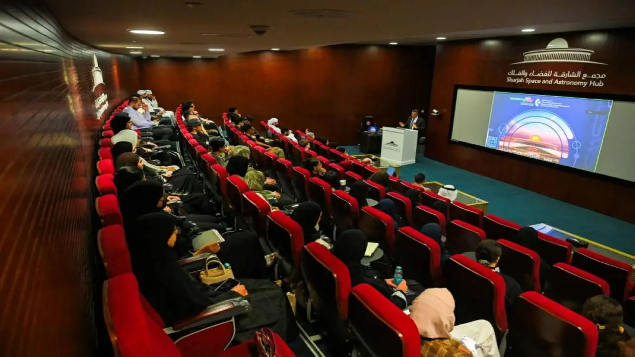 إقبال طلاب الجامعات على برامج تدريب الفضاء في الشارقة هذا الصيف